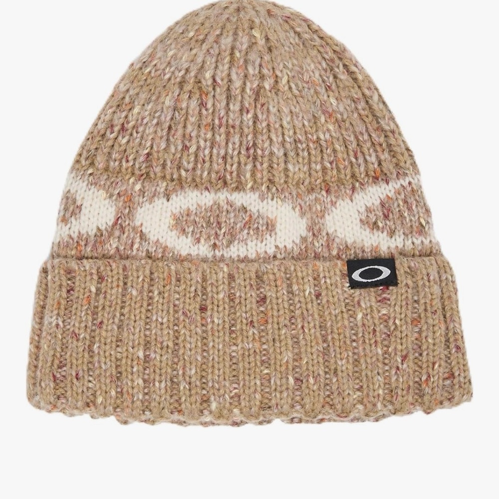 NWT Women’s knit beanie Oakley color humus unisex size U